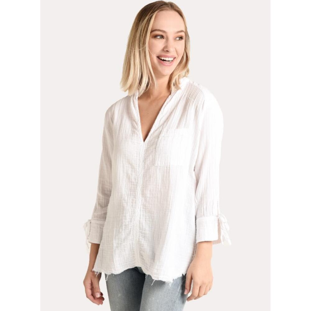 Stark X Pocket Long Sleeve Shirt V-neck in White size Women's M